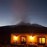 Feudo Magazzeni Etna Farm stay