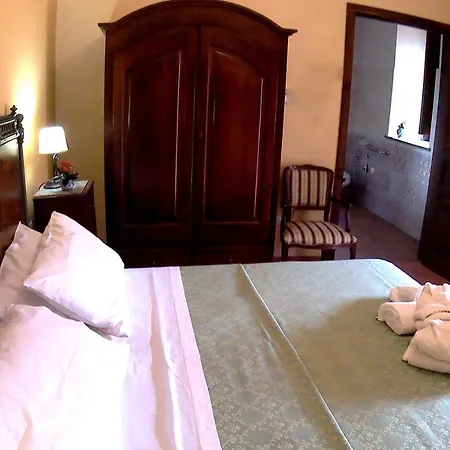 Feudo Magazzeni Etna Farm stay *