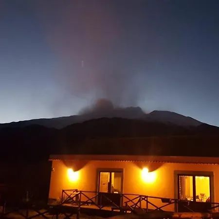 Feudo Magazzeni Etna Farm stay